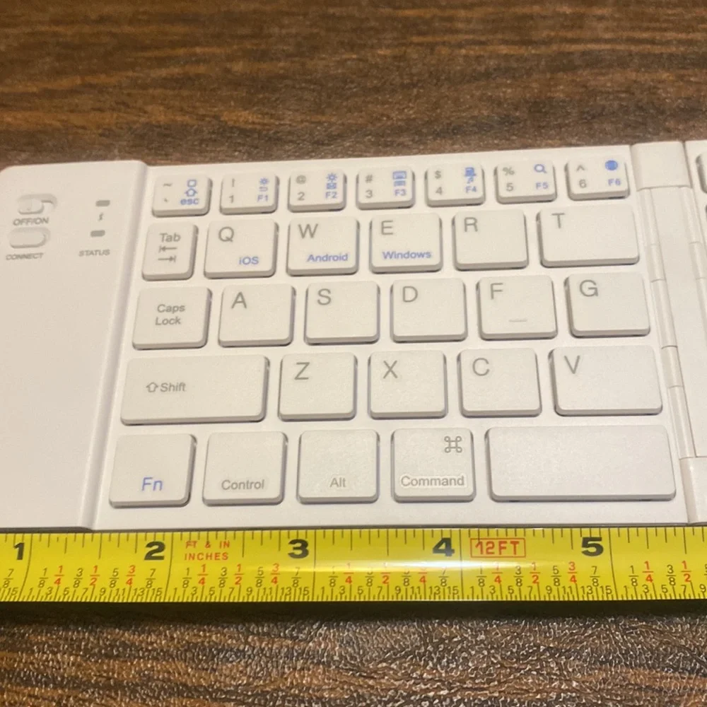 NEW in box - Wireless Portable Keyboard by Fashionit, 11.5”